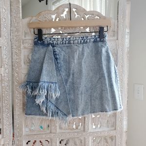 Zara frayed detail denim mini skirt